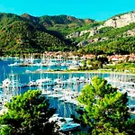Santana Gocek غوجيك